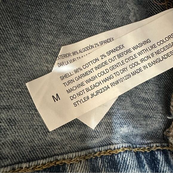 Ashley Vintage Charm Blue Denim Jacket, Acid Wash, Medium - Picture 8 of 13